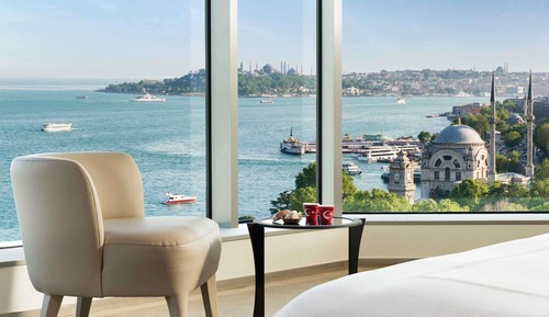 Swiss, Executive Room, 1 King Bed, Corner