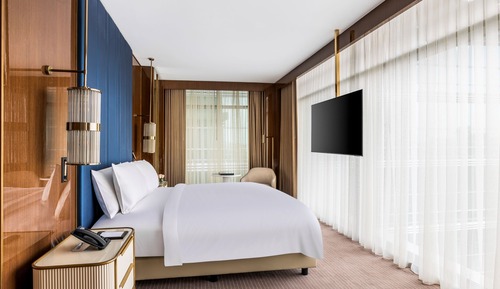 Suite, 2 Bedrooms (Single Sofa Bed)