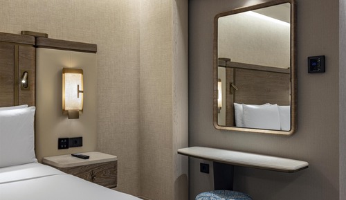 King Deluxe Room - City View