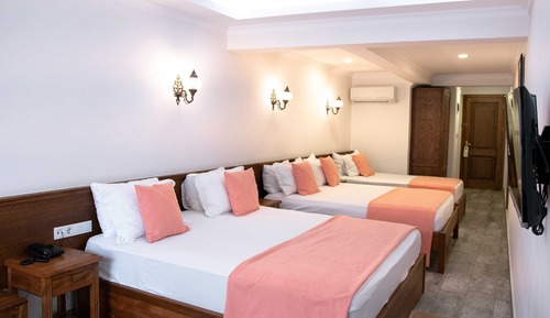 Superior Quadruple Room