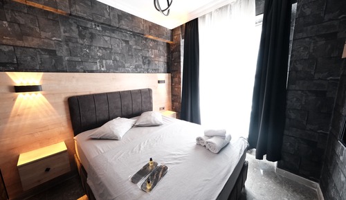 Deluxe Room, City View
