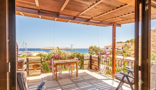 Deluxe Studio Suite, Sea View