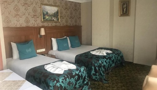 Deluxe Suite, Balcony