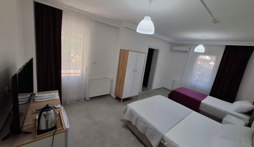Classic Triple Room