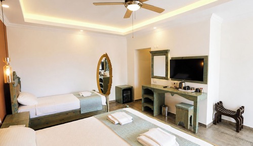 Comfort Triple Room, Balcony, Sea View