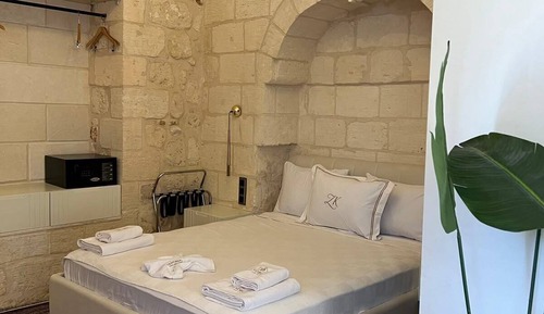 Deluxe Room, City View