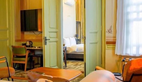 Signature Suite, City View