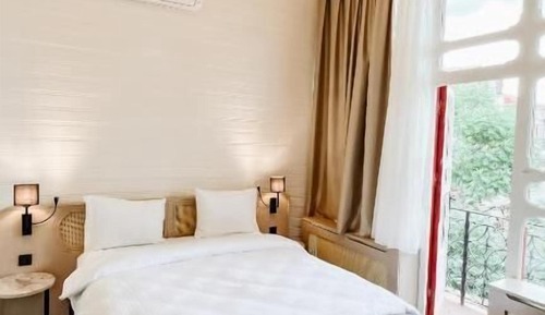 Deluxe Double or Twin Room, Balcony, City View