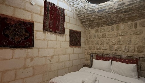 Single Room, Housekeeping, Courtyard View