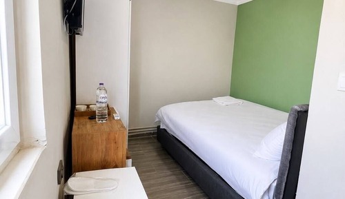 Economy Room