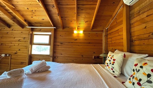 Standard Double Room, 1 Queen Bed, Non Smoking, Garden View