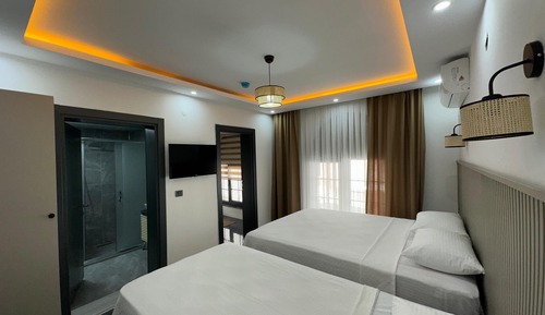 Family Triple Room, Courtyard View
