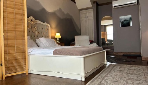 Premium Quadruple Room, City View
