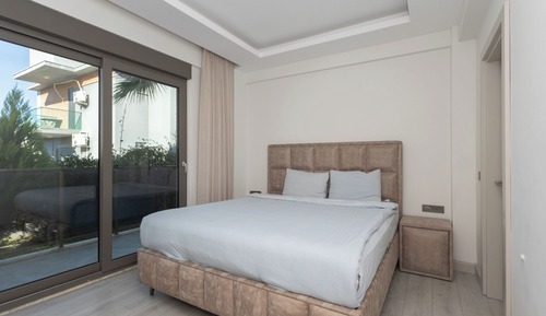 Comfort Villa, Balcony, Garden View