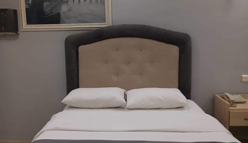 Single Room, City View
