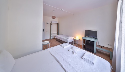 Standard Triple Room, City View
