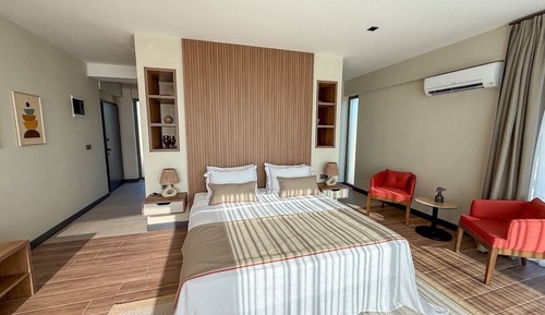 Junior Suite, Balcony, Lake View