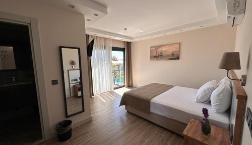 Standard Double Room, Balcony, Pool View
