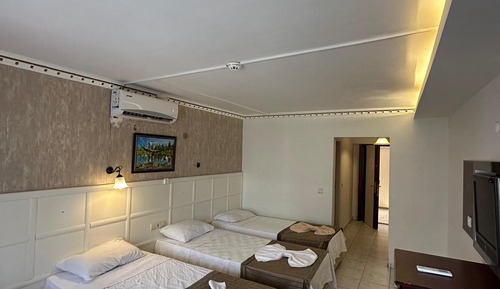 Standard Triple Room, Balcony