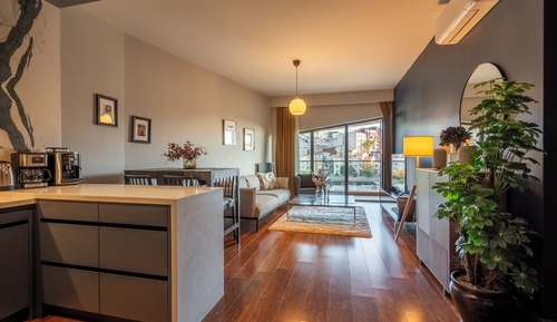 Luxury Apartment, Balcony, City View