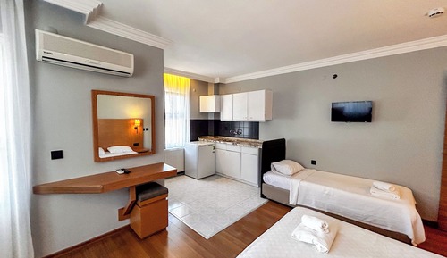 Standard Triple Room, Balcony