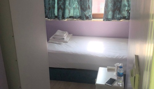 Economy Room