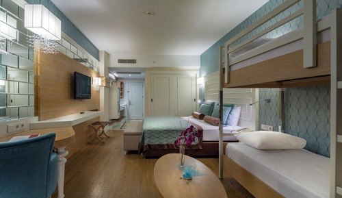 Family Bunkbed Room