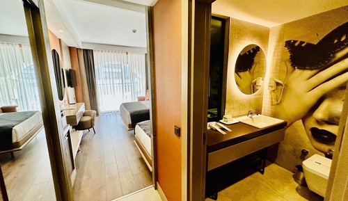 Standard Double Room, Partial Sea View