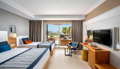 Deluxe Room, Jetted Tub, Sea View