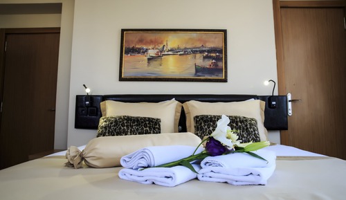 Standard Room, 1 King Bed