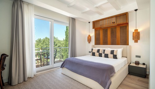 Junior Double Room