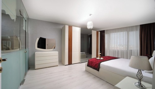 King suite