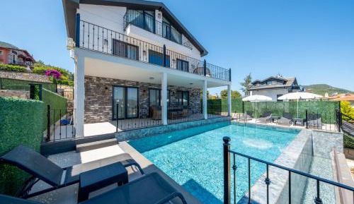 Villa with Private Pool