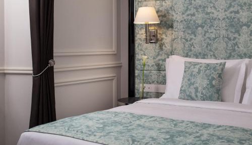 Deluxe Guest Room