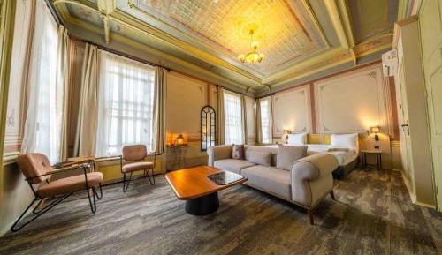 Two-Bedroom Suite