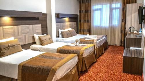 Deluxe Family Suite