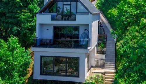Superior Chalet