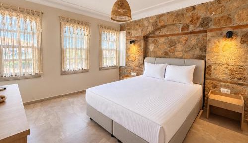 Deluxe Double Room with Bath