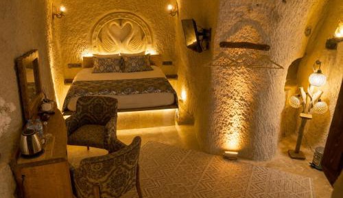 Deluxe Suite with Spa Bath