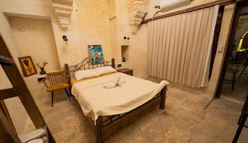 Room #1715113501