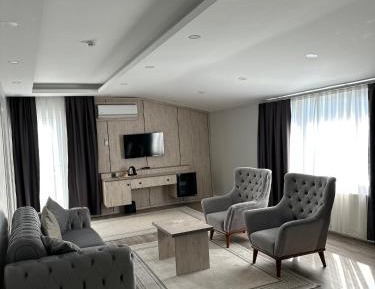 Room #1697769204