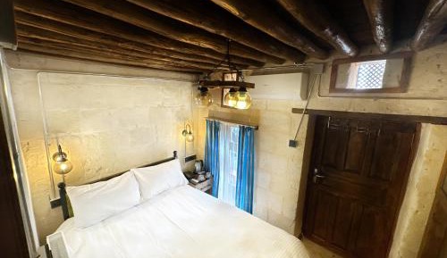 Standard Single Room with Shower
