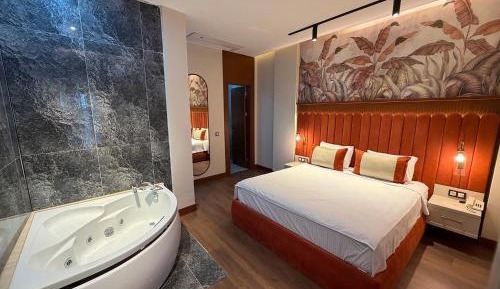 Double Room with Spa Bath