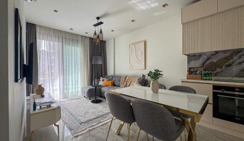 Classic One-Bedroom Apartment with King Bed