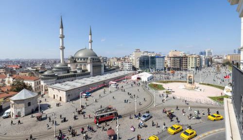 Superior Taksim Square View Room