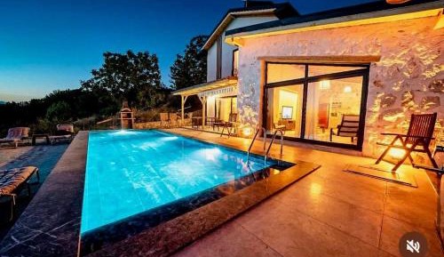 One-Bedroom Villa