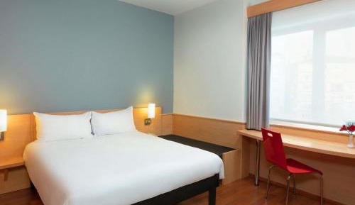 Standard Room with One Double Bed
