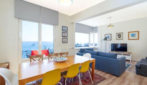 Three-Bedroom Apartment with Sea View