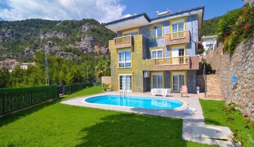 Deluxe Villa