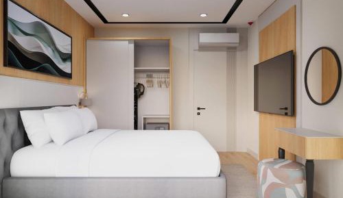 Suite - Mobility Access/Non-Smoking